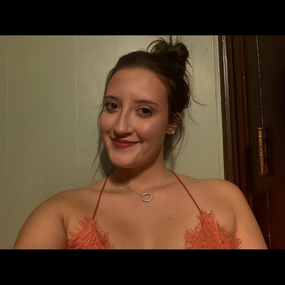 Meet your Posher, Kimberly - Picture 2 of 4